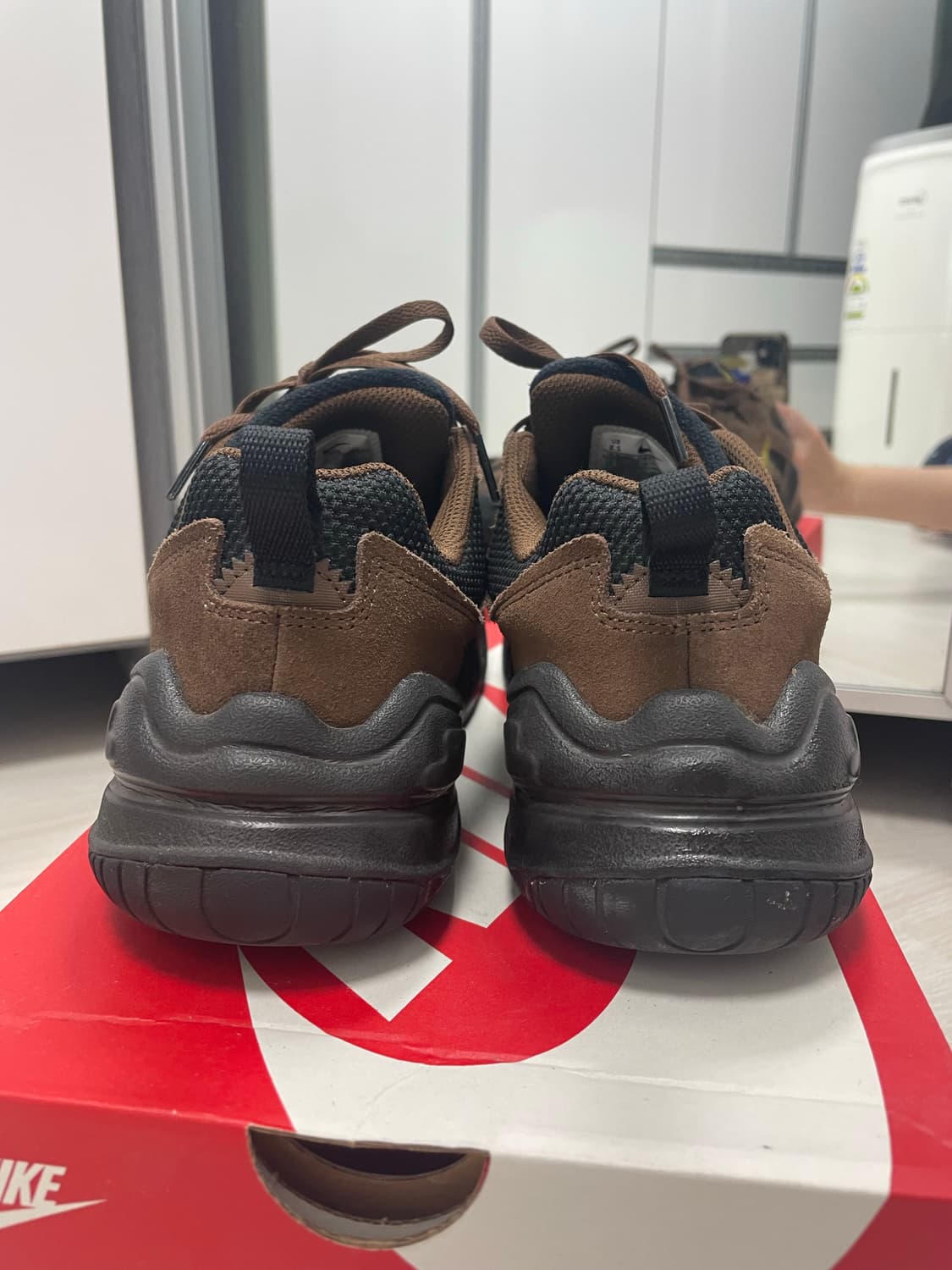 나이키 테크 헤라 상품이미지4