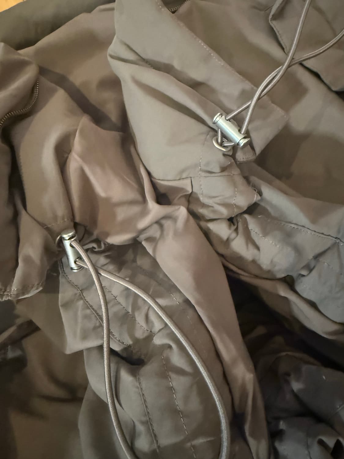 COS 코스 푸퍼 다운 패딩 42사이즈 상품이미지3