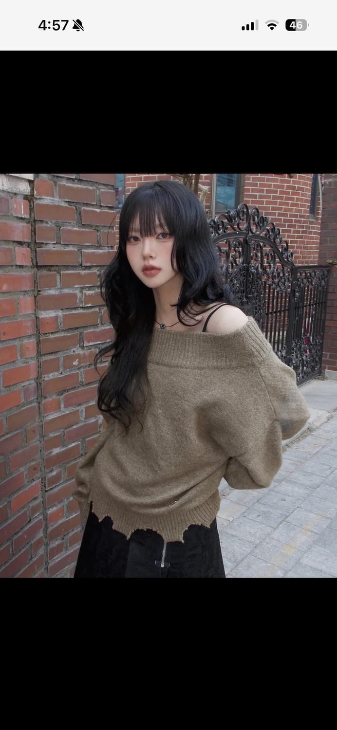 락케이크 오프숄더 데미지 니트 브라운 상품이미지1