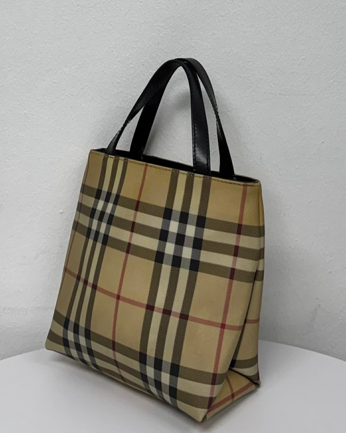 버버리 노바체크 미니 토트백 상품이미지3