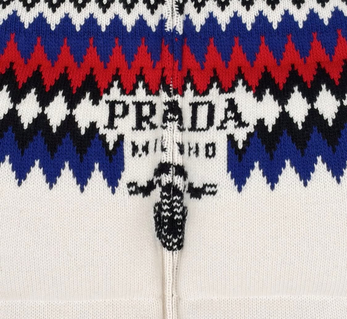 [M] 프라다 자수로고 울 캐시미어 니트 다운 후드 패딩 자켓 화이트 상품이미지3