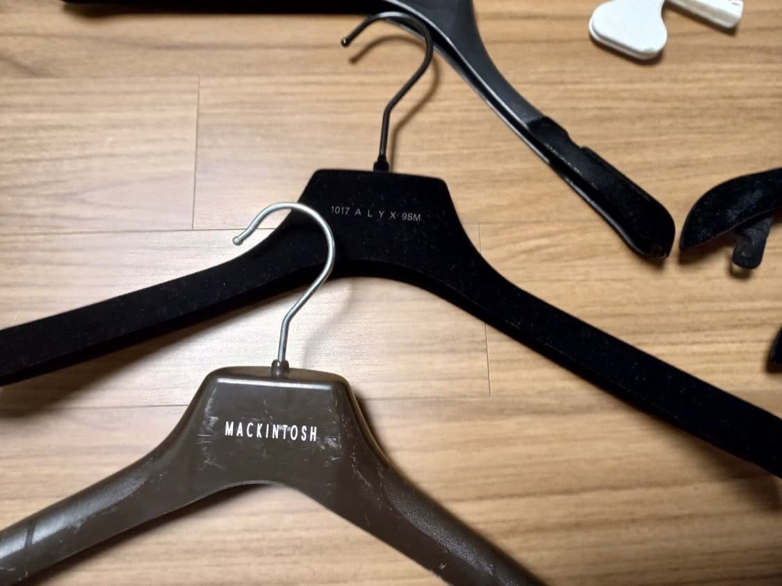 마틴싯봉 니나리치 알릭스 맥킨토시 랑방 라프시몬스 옷걸이 상품이미지4