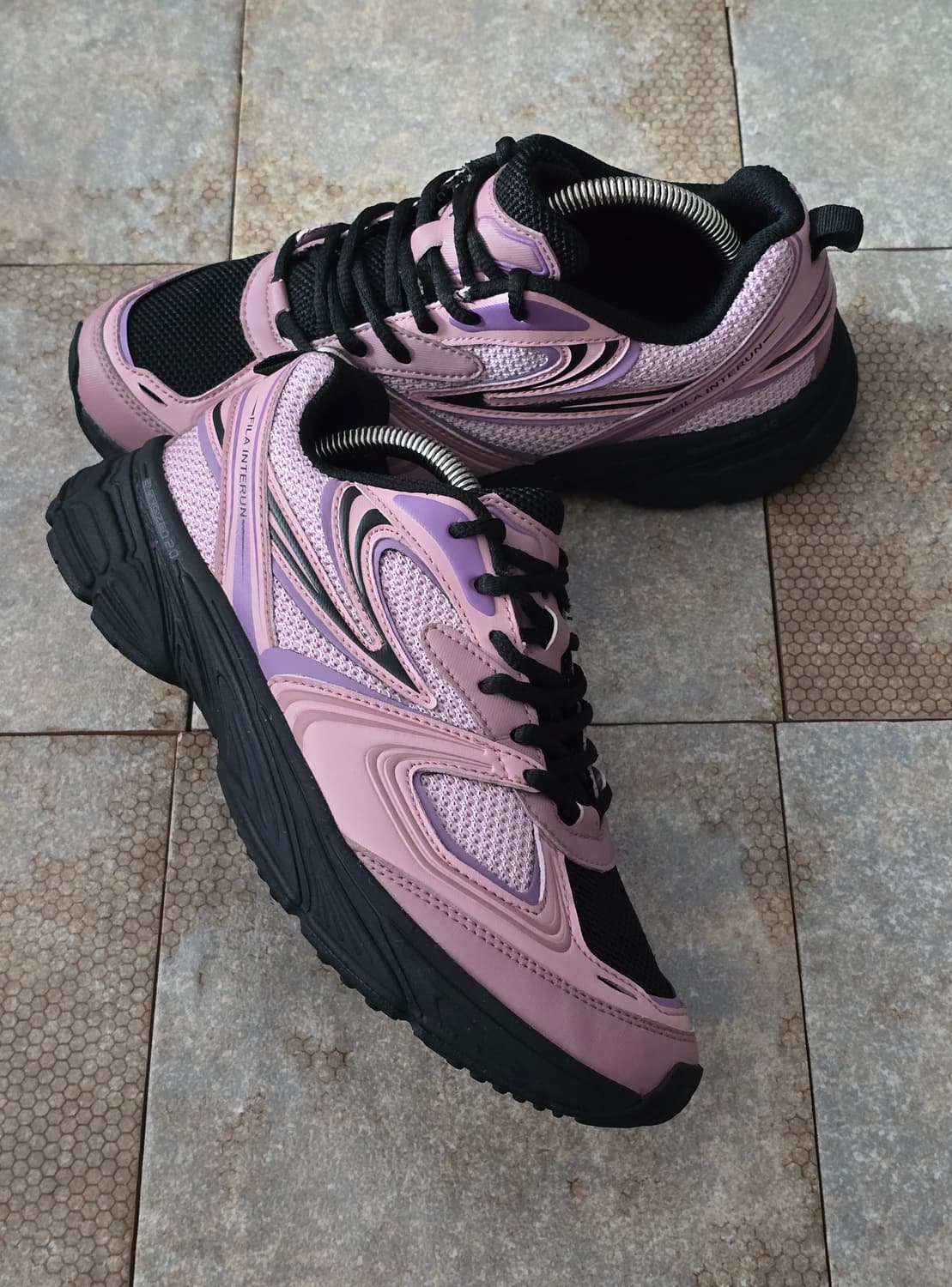 (245)휠라 인터런 블랙 핑크  상품이미지6