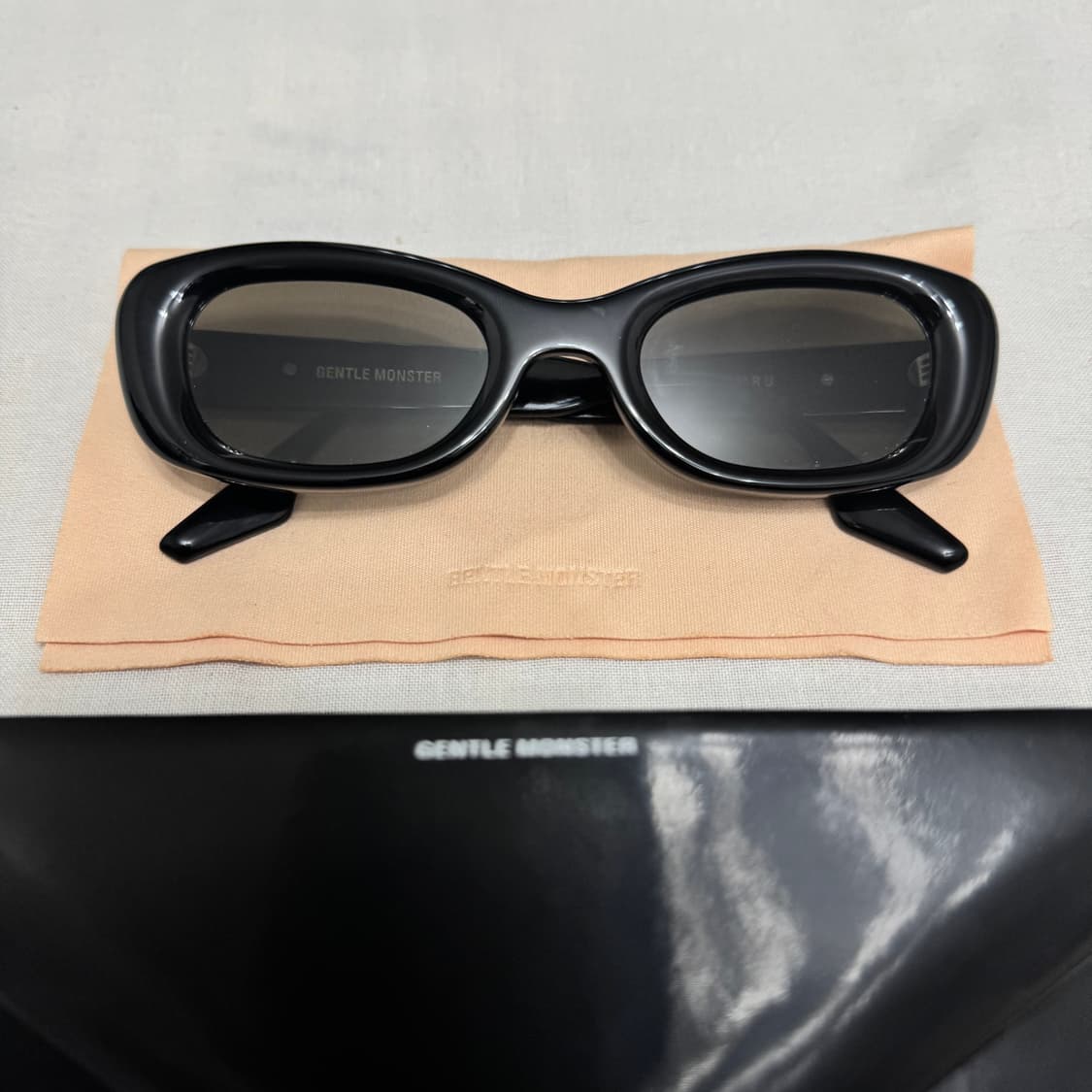 젠틀몬스터 Gentle Monster 탐부 Tambu 01 상품이미지1