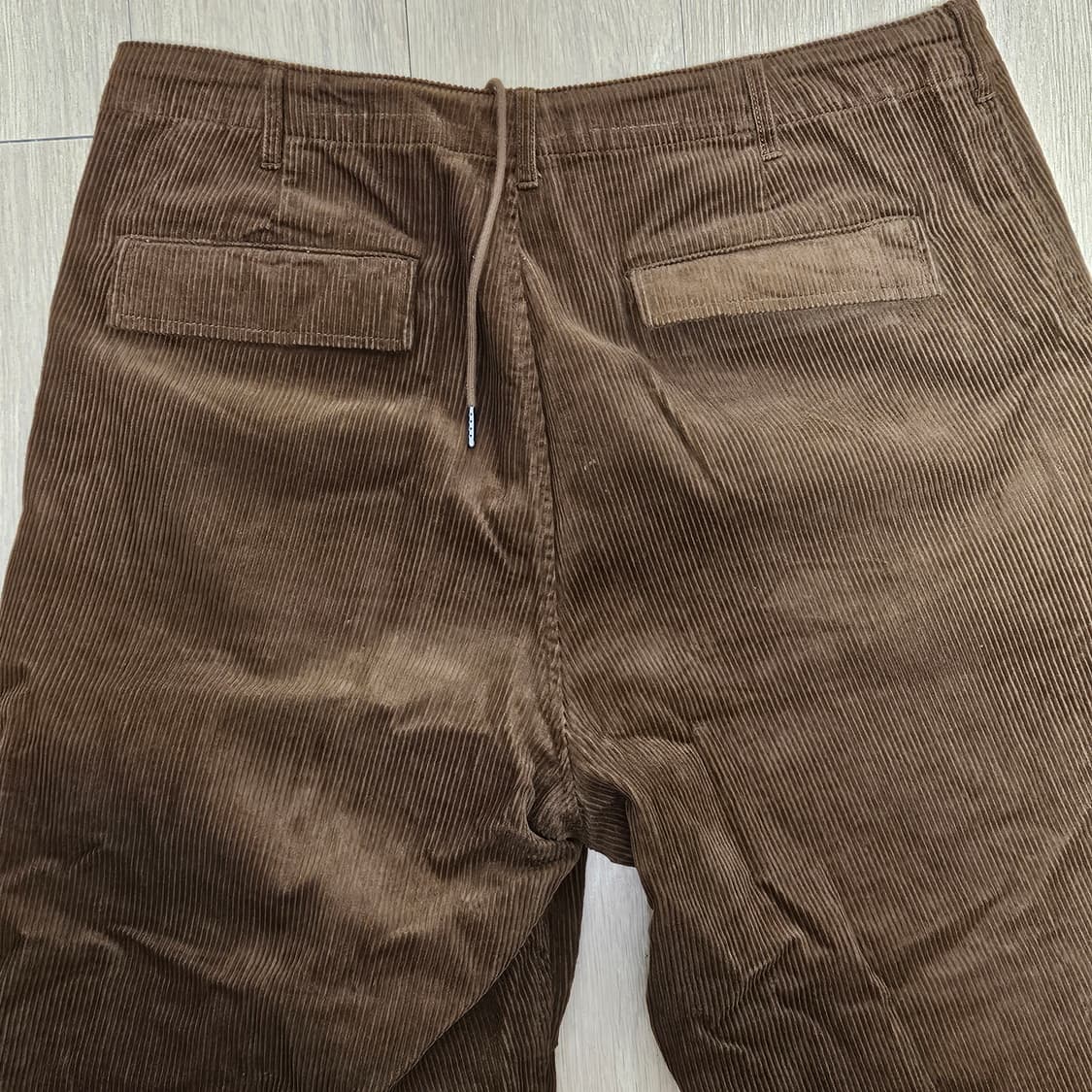 무신사 스탠다드 코듀로이 파라슈트 팬츠 브라운 36 상품이미지6