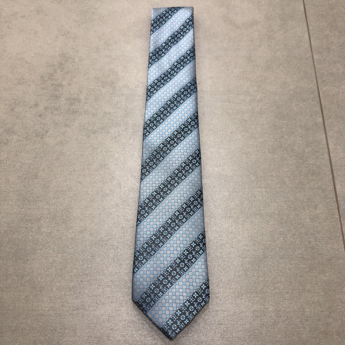 루이비통 이태리 넥타이 상품이미지1