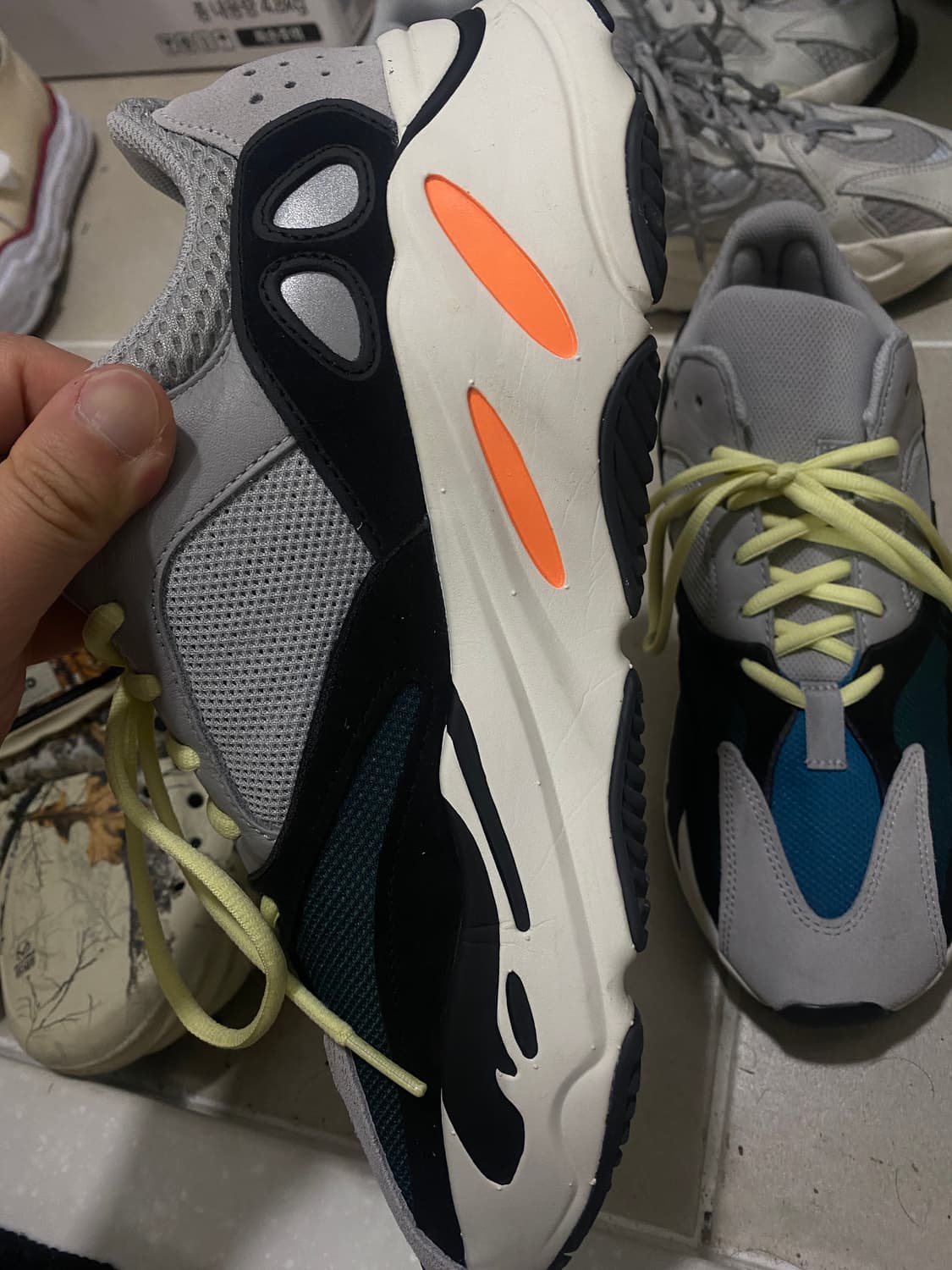 아디다스 이지 700 웨이브러너 295 상품이미지2