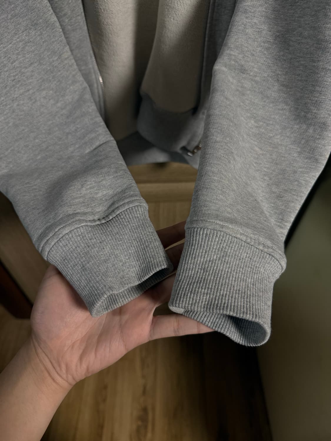 아미 24SS 스몰로고 하트 자수 후드집업 그레이 M 상품이미지3