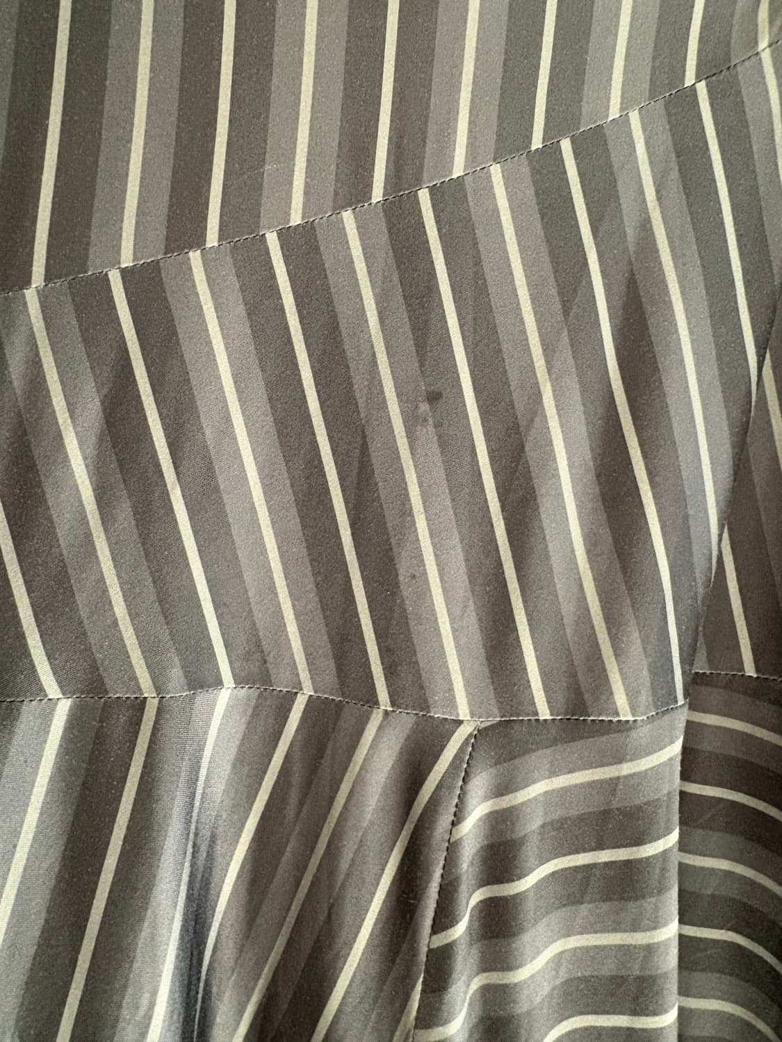 밀로우먼 어시메트릭 스트라이프 스커트 상품이미지3