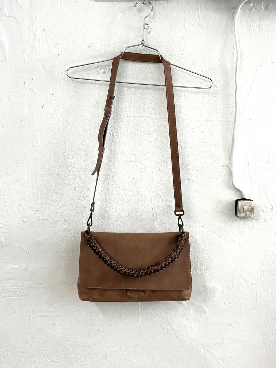 OFFICINE CREATIVE 아티저널 버팔로 레더백 상품이미지2