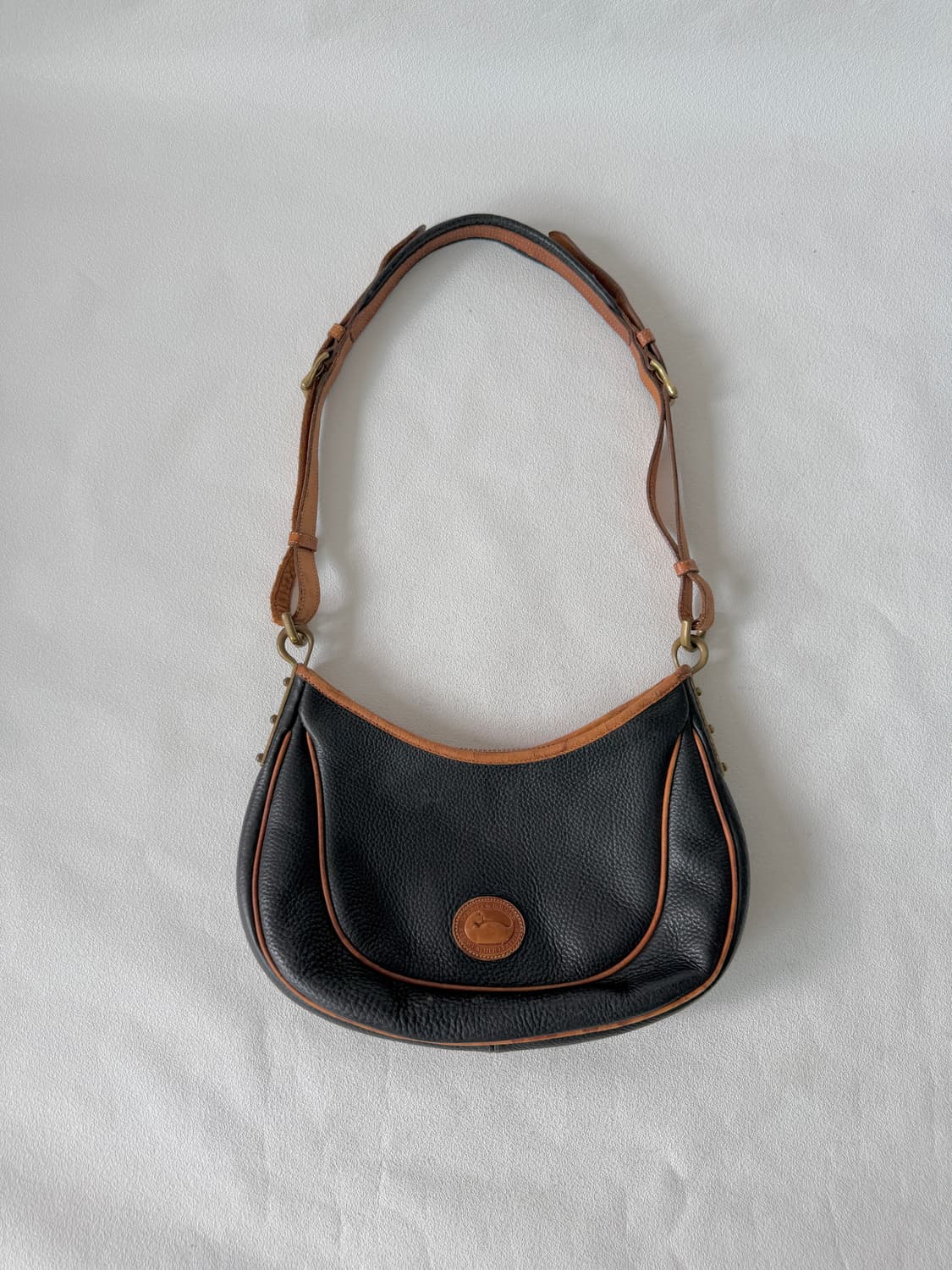 두니앤버크(Dooney&bourke) 레더 숄더백 상품이미지1