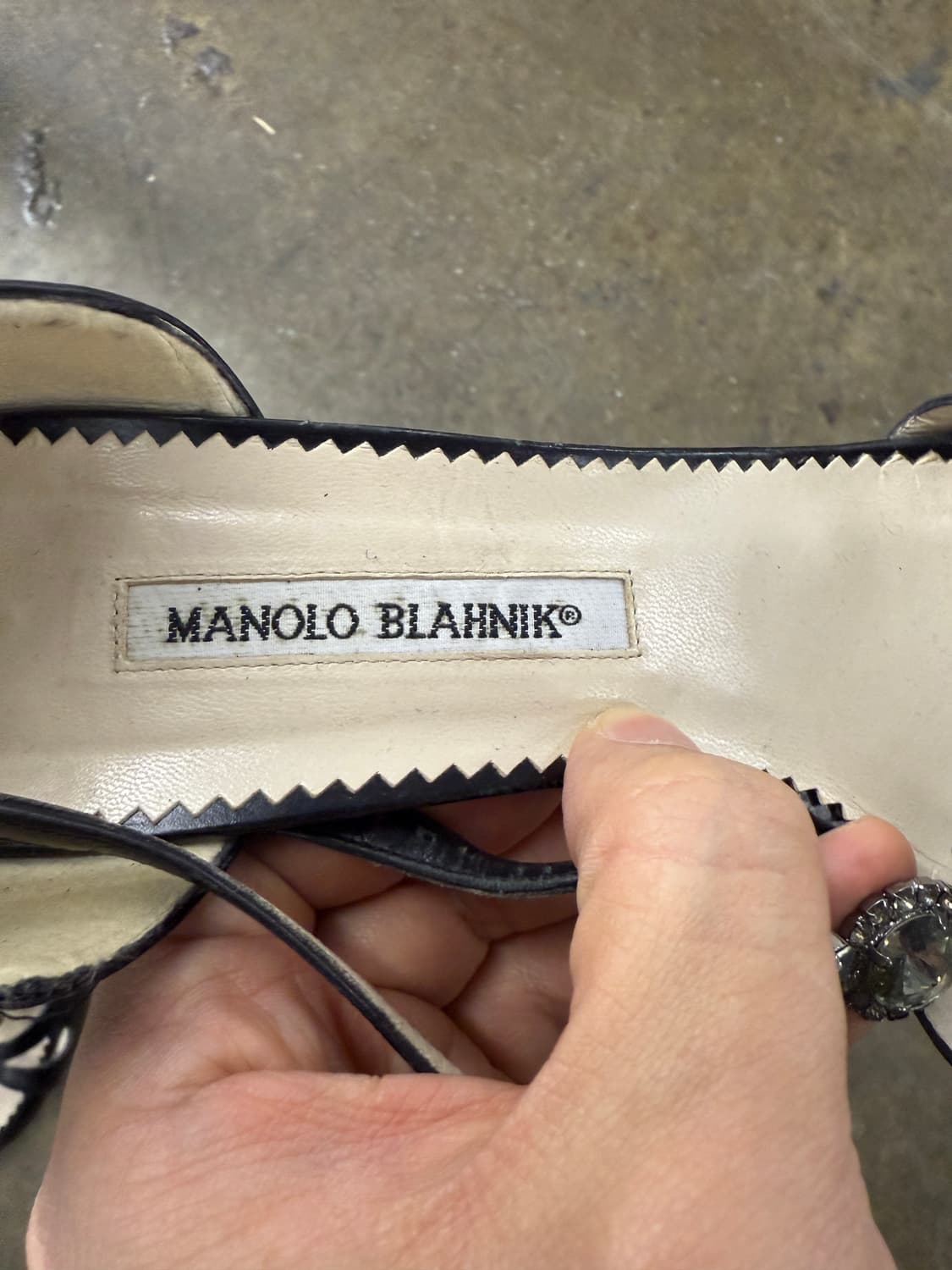 마놀로 블라닉 블랙 크리스탈 샌들 39 상품이미지5