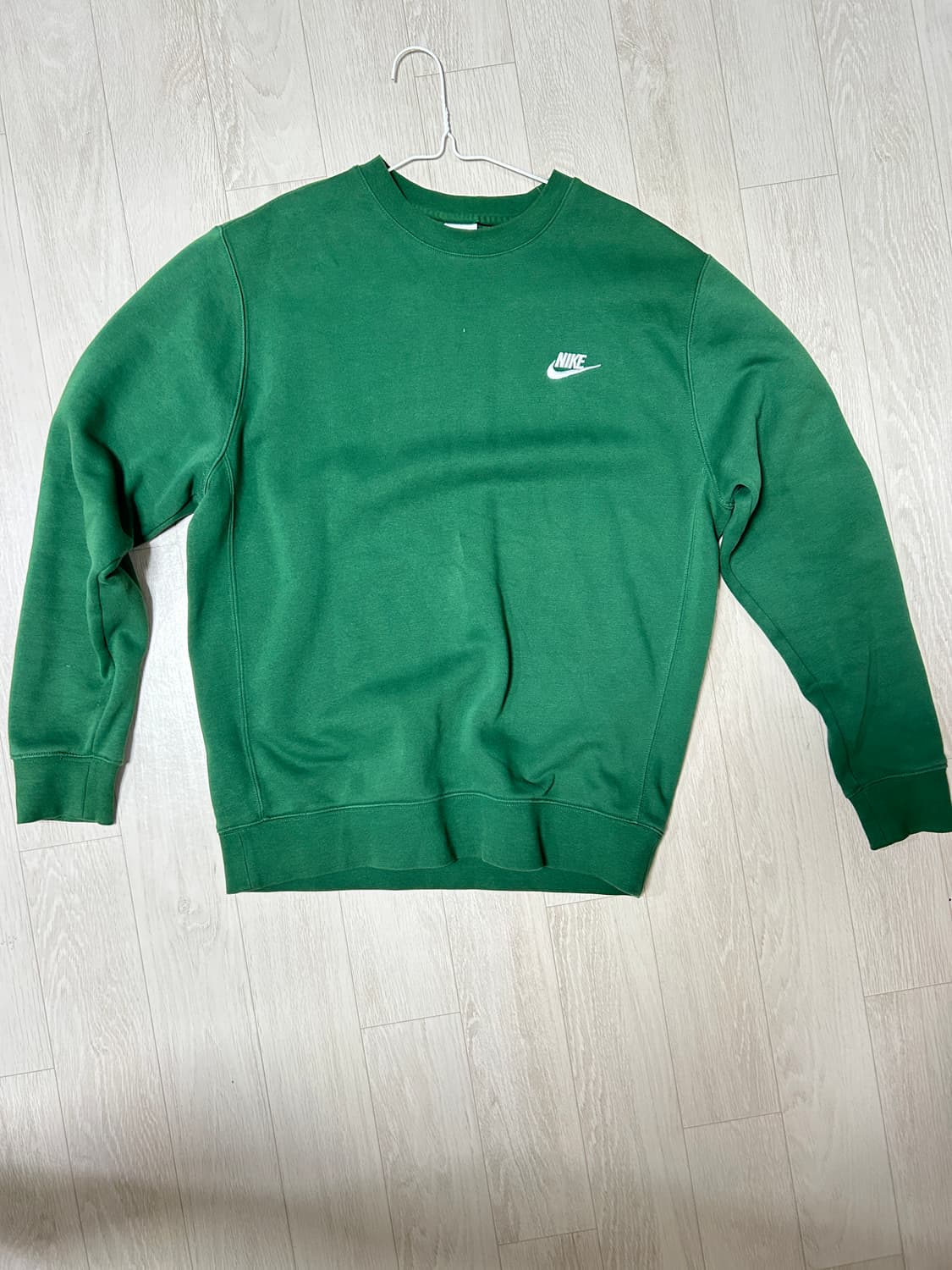 나이키 맨투맨 상품이미지1