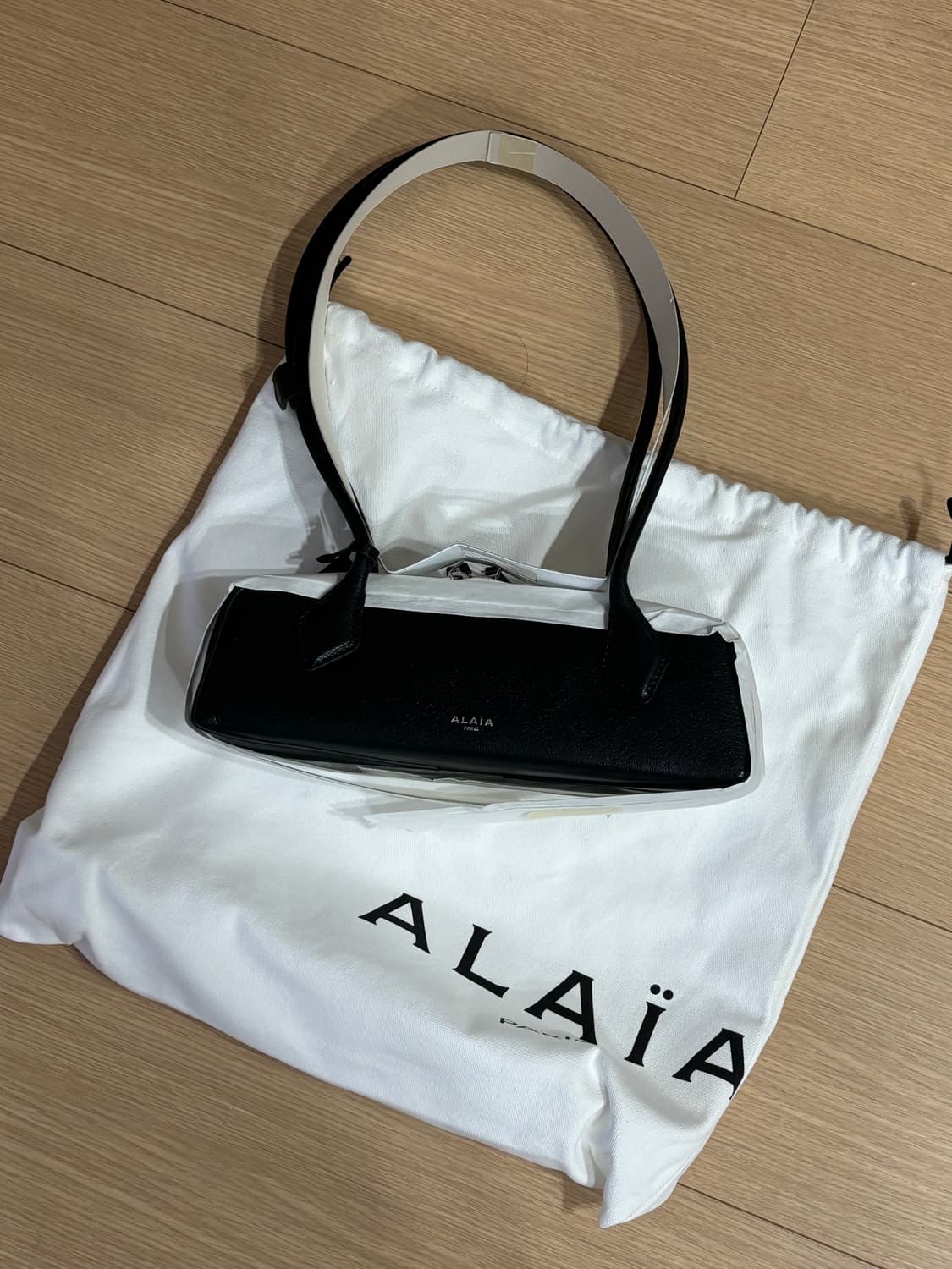 알라이아 테켈백 블랙 스몰🫧 새상품 상품이미지2