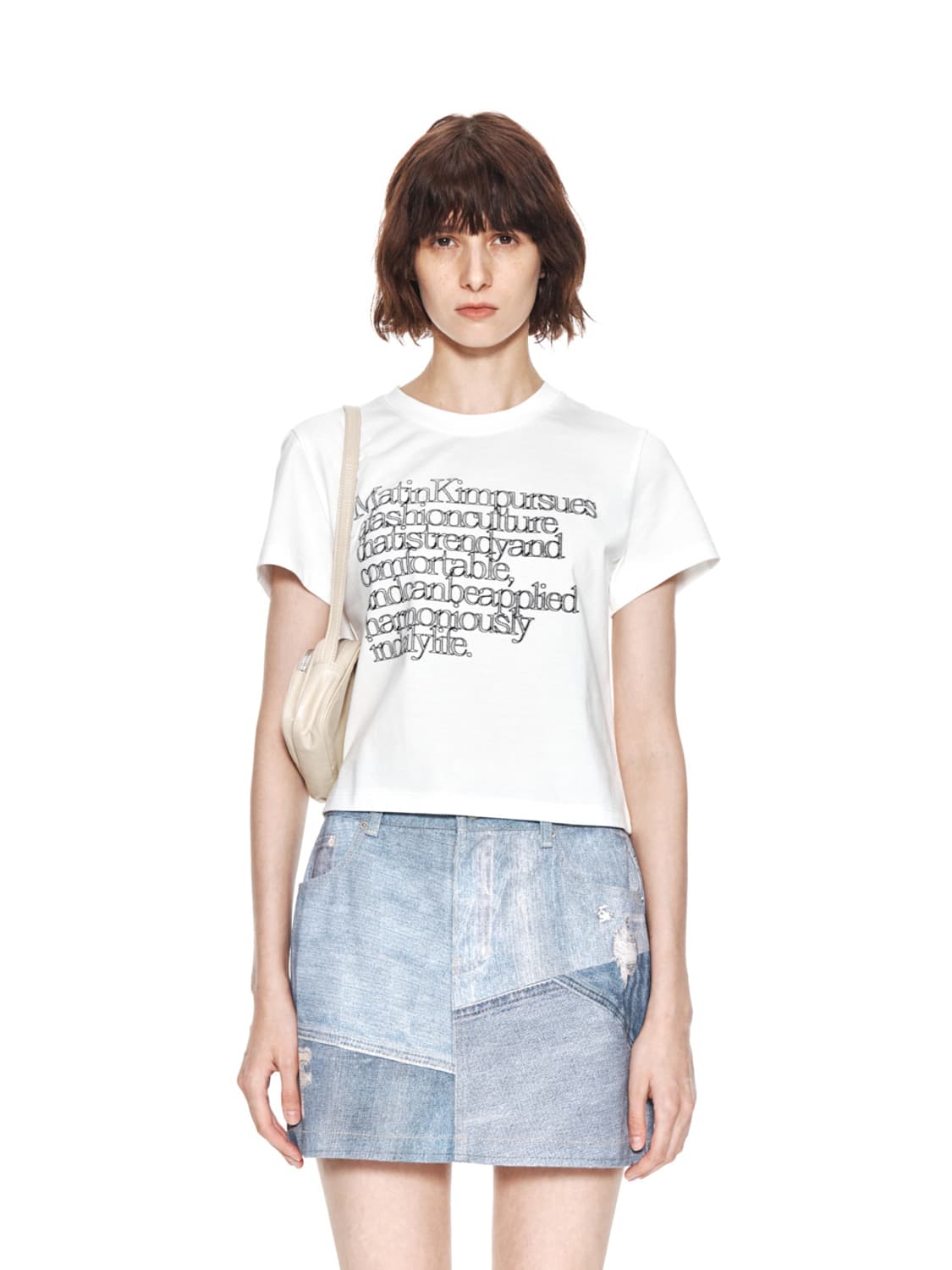 마뗑킴 반팔 THIN TYPO CROP TOP IN WHITE 상품이미지4