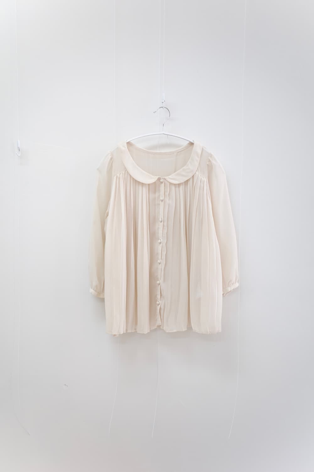 Earth&music round collar peach blouse 상품이미지1
