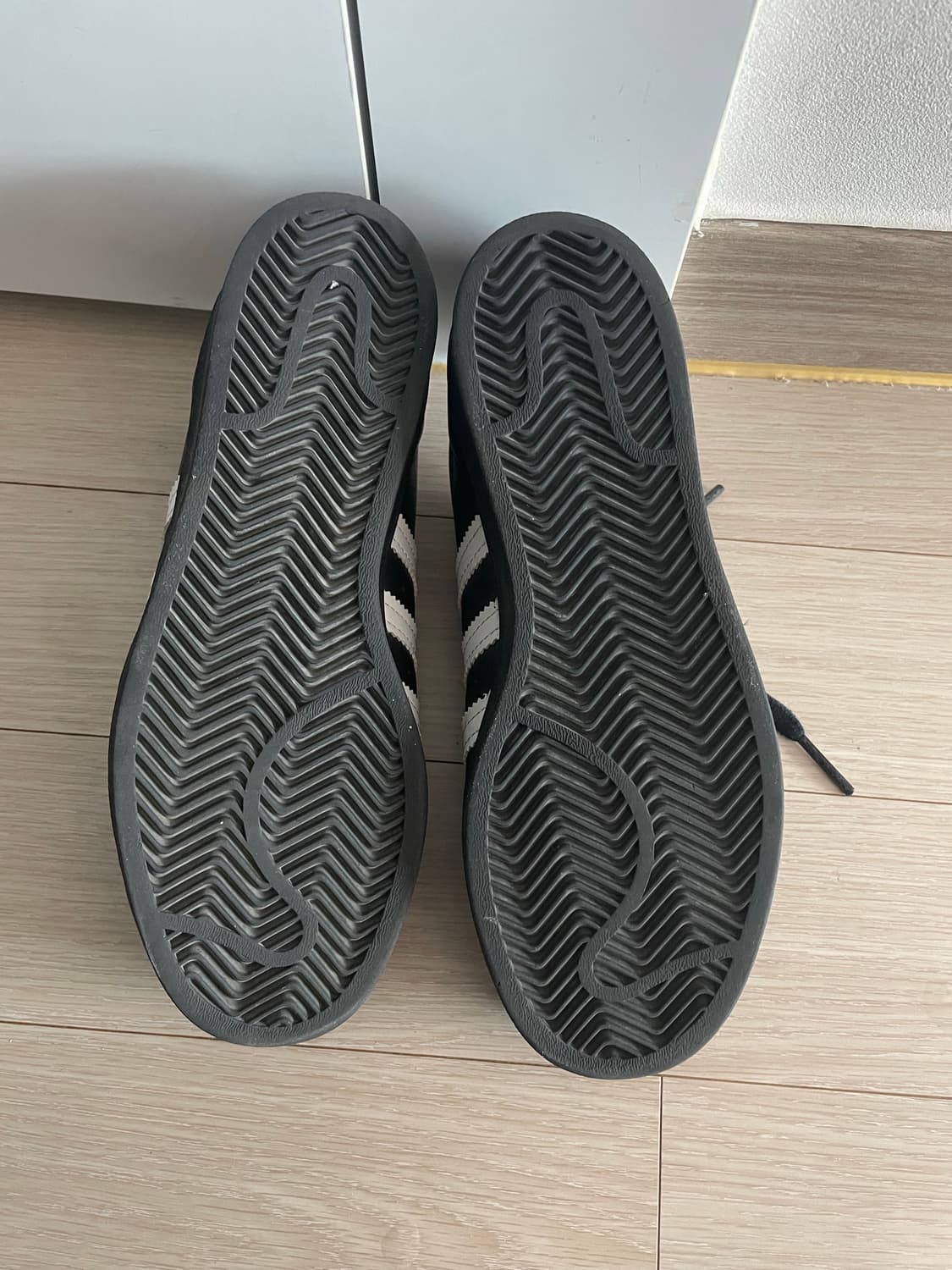 아디다스 슈퍼스타 코어 블랙 225 상품이미지3