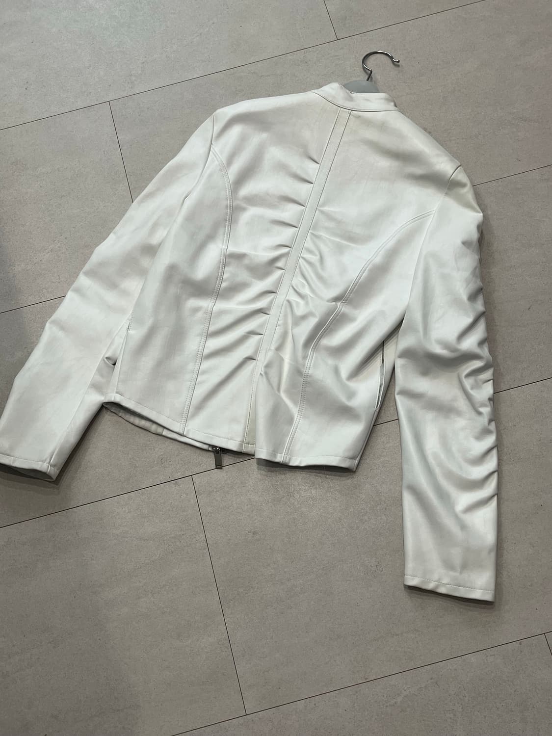 나체 레더 자켓 화이트 상품이미지4