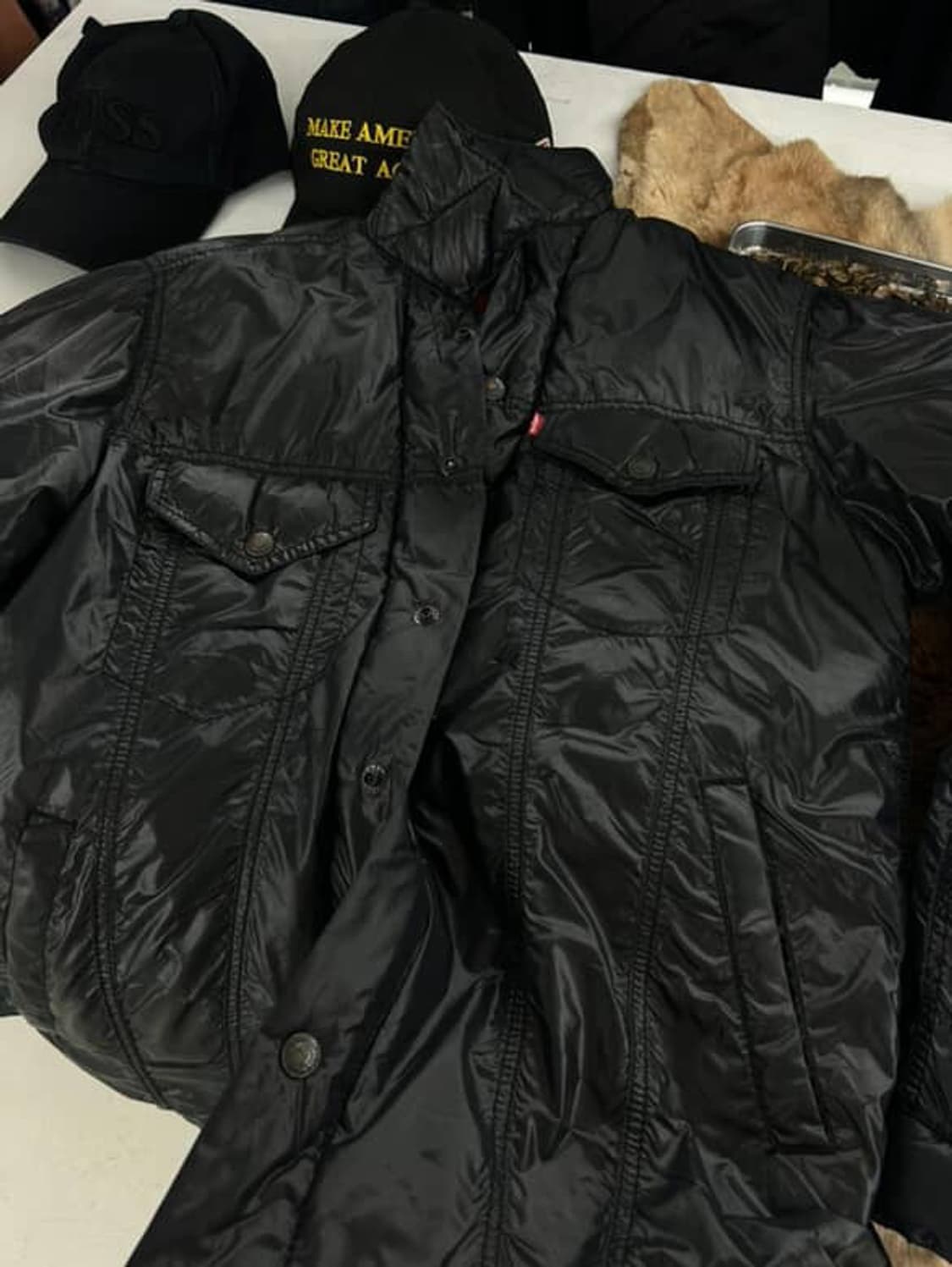 리바이스 여성 패딩 상품이미지1