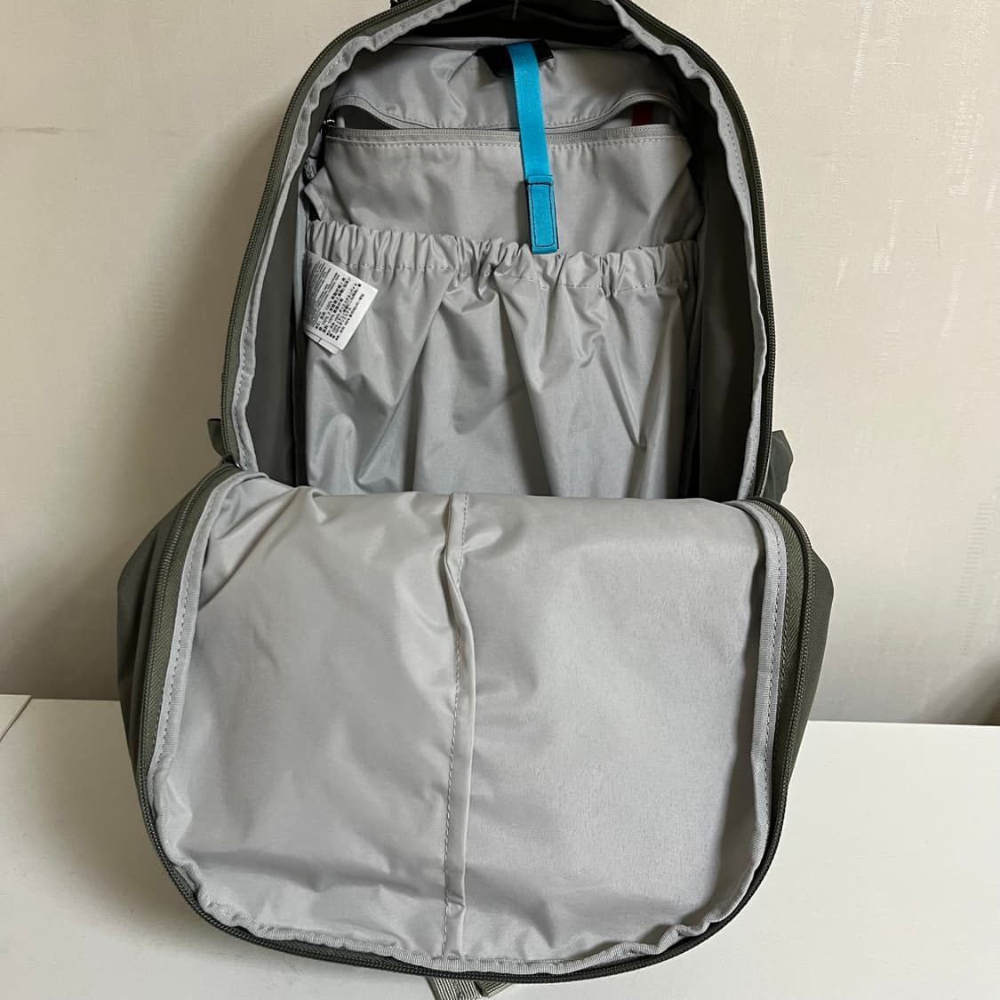 아크테릭스 맨티스 26 백팩 그레이 상품이미지4