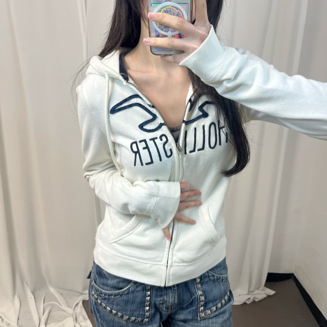 Hollister white zip-up hoodie (미세 이염) 상품이미지3