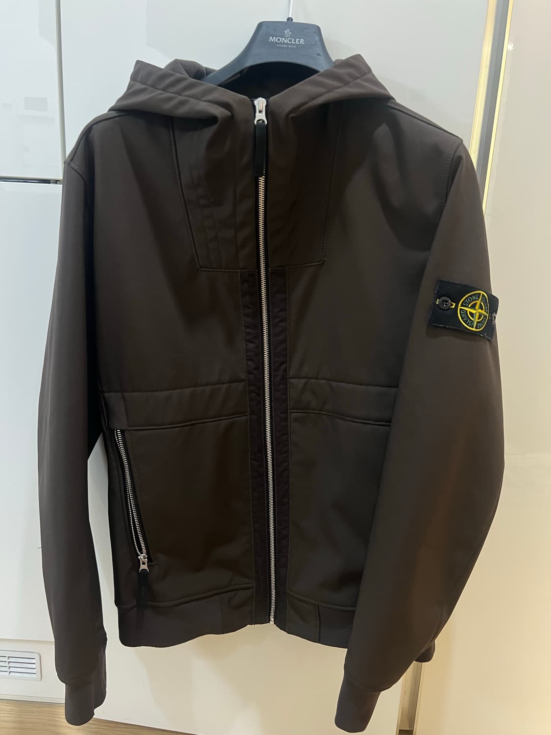 스톤아일랜드 브라운소프트쉘점퍼 L (새상품급) 상품이미지1