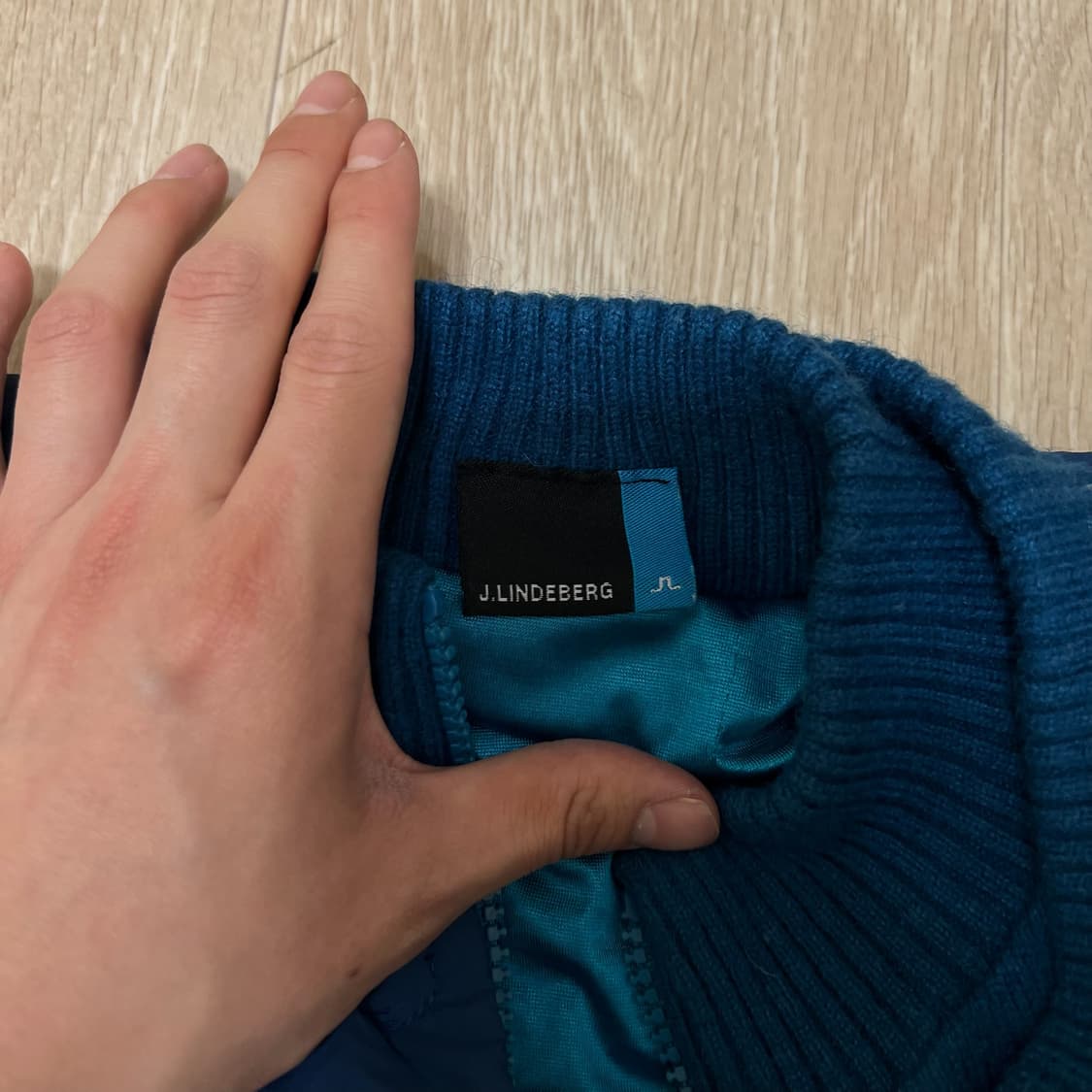 제이린드버그 여성 골프웨어 스윙 니트 경량패딩 점퍼 XS/85  상품이미지5