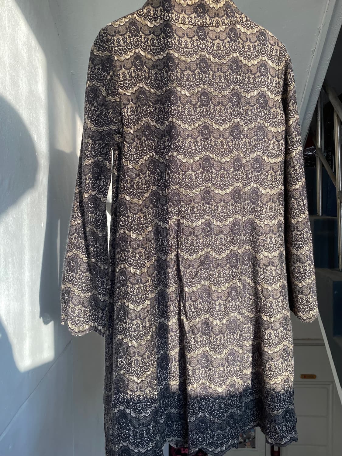 레이스 펀칭 디테일 빈티지 코트 상품이미지6