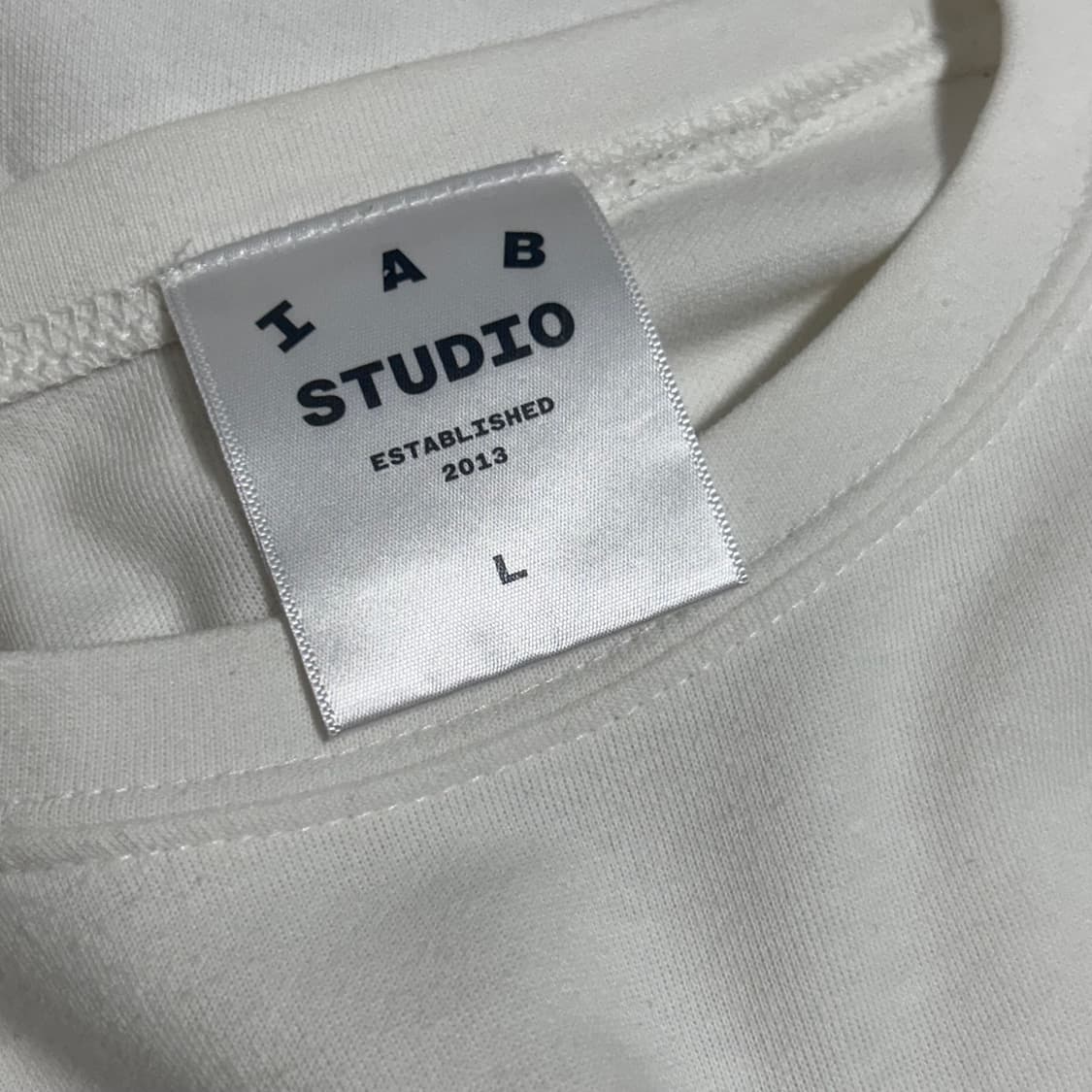 아이앱스튜디오 반팔 티셔츠 화이트 블랙 L 상품이미지7