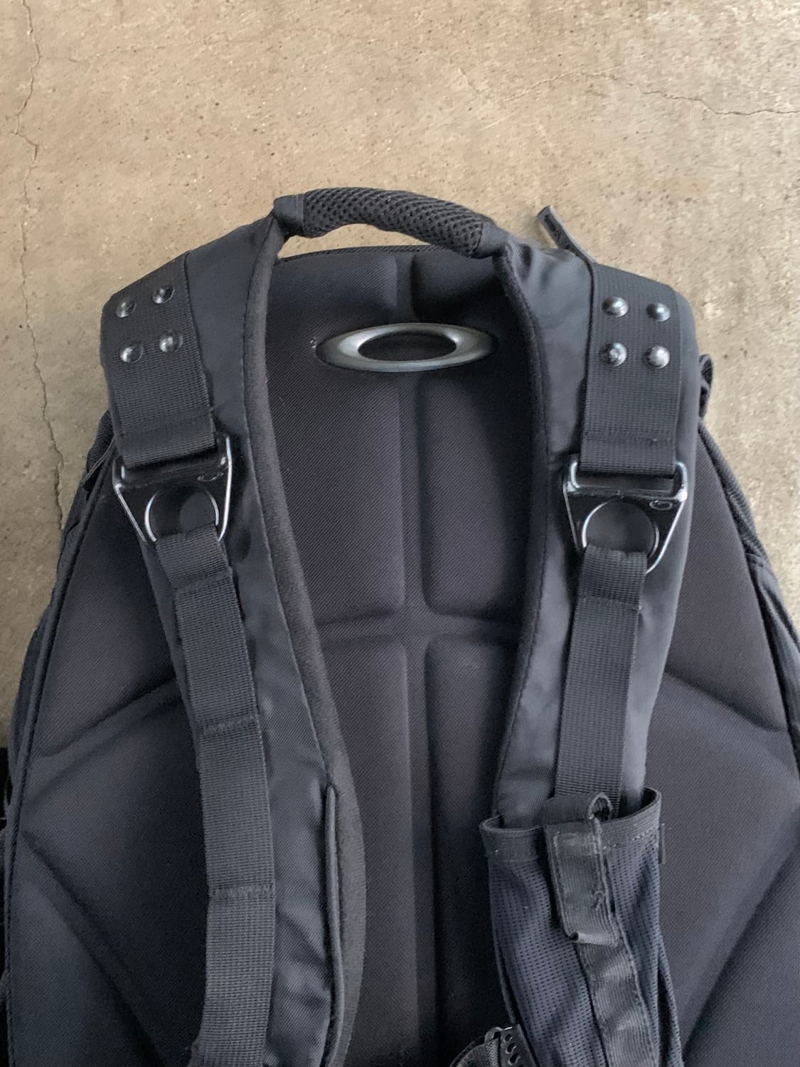 00s 오클리 아이콘 3.0 백팩 블랙 상품이미지9