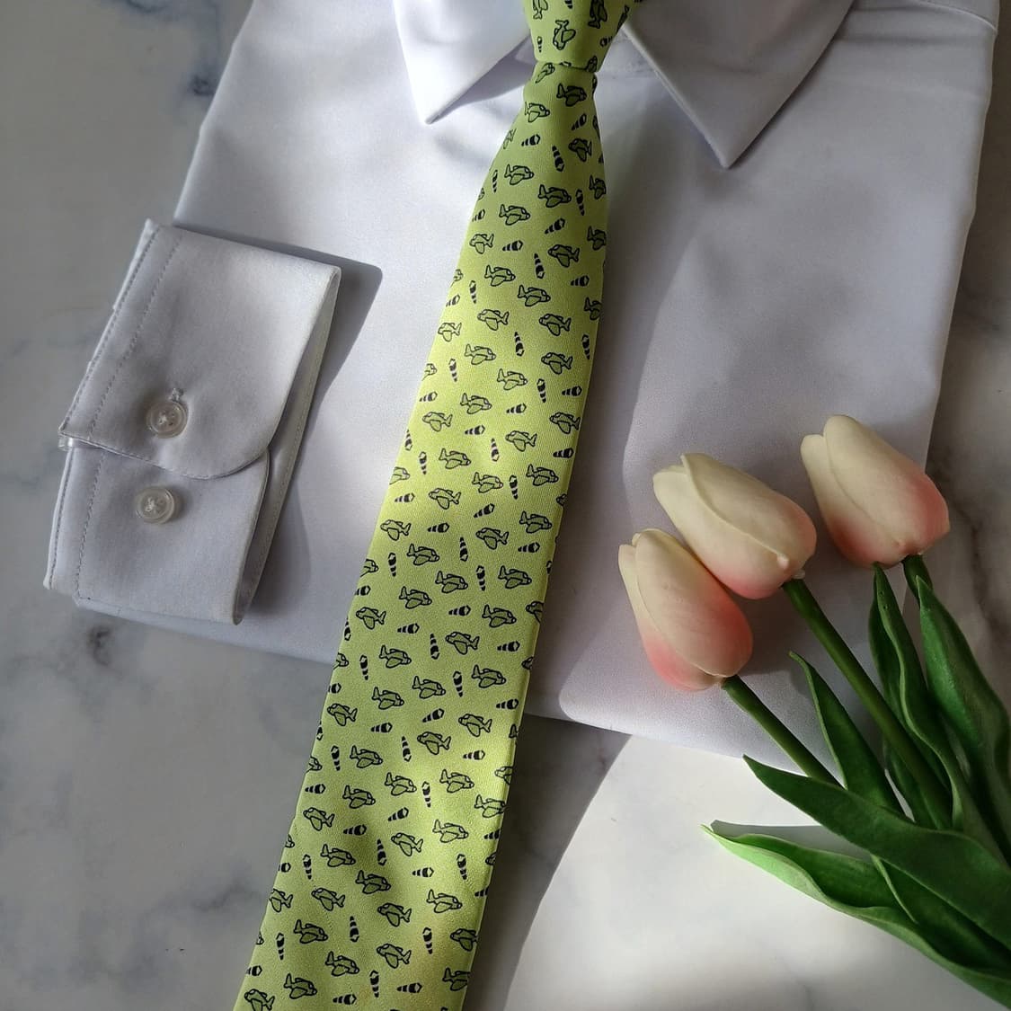 펜디 실크 그린 비행기 패턴 슬림 넥타이 7.8cm B등급 A19597
 상품이미지3