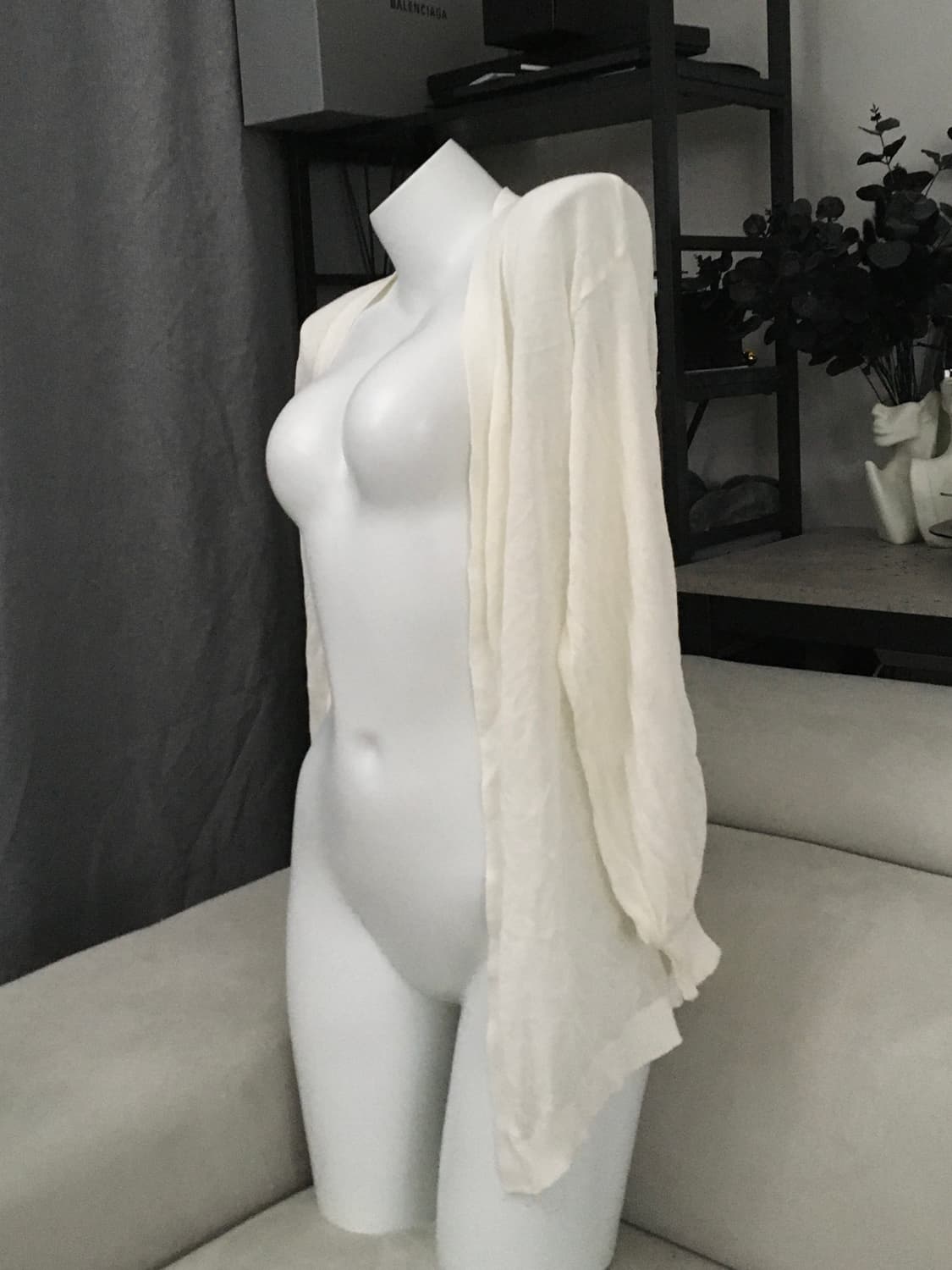 ༒ White see-through midi cardigan 상품이미지2