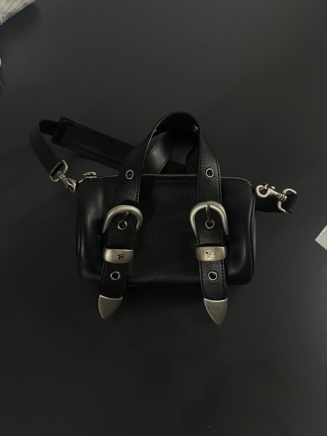 마지셔우드 BELTED LOG BAG_black 상품이미지6