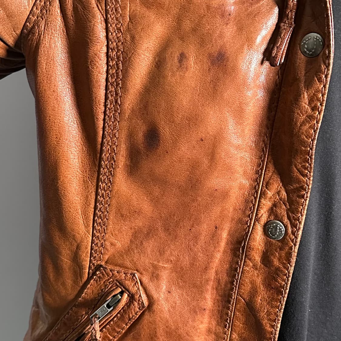 트루릴리전 리얼레더 포켓 후디 자켓 (on.566)   상품이미지8