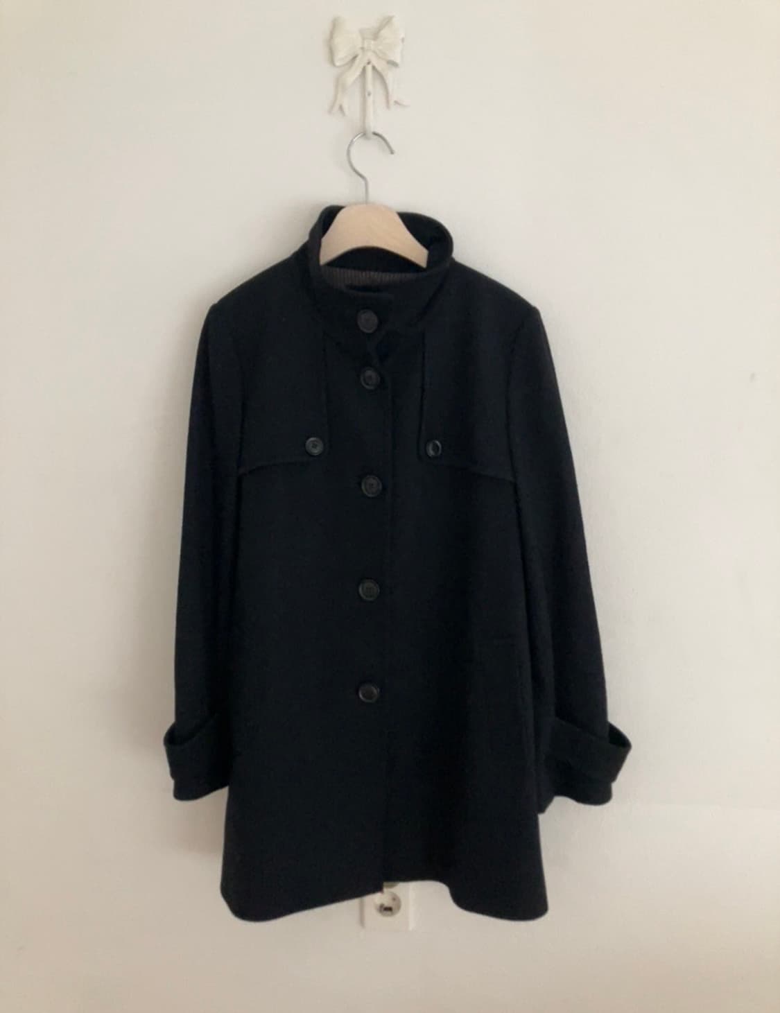 하이넥 블랙 코트 상품이미지2