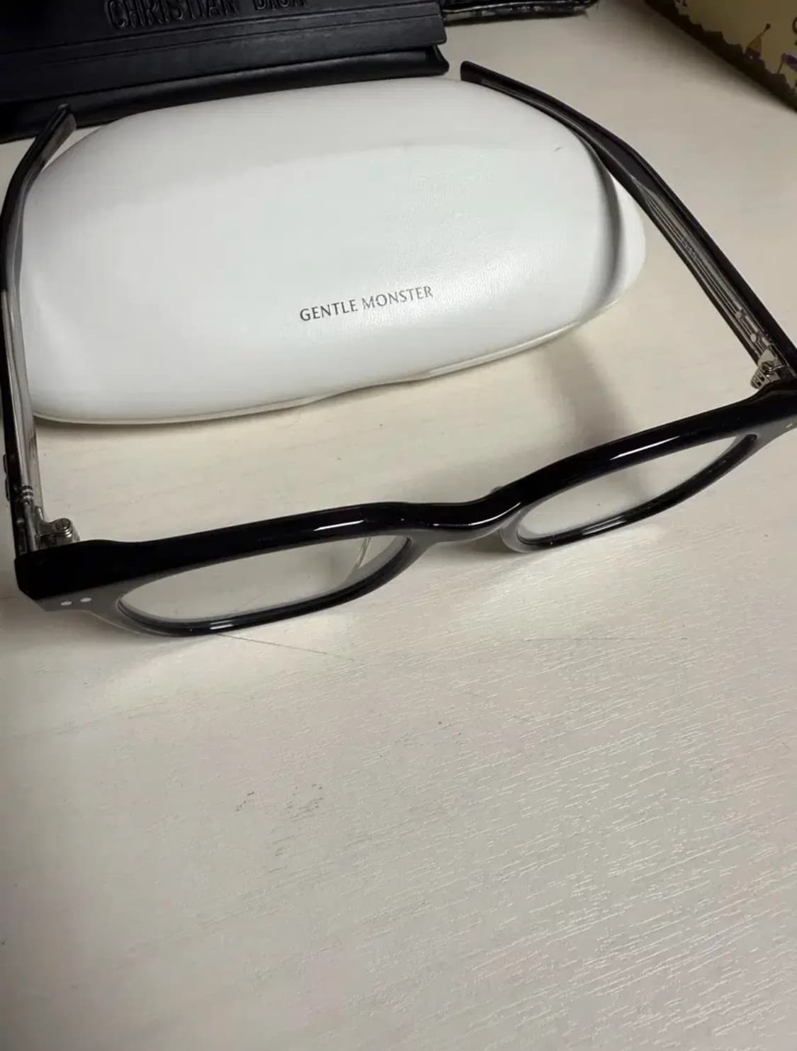 젠틀몬스터 evan 에반 블랙 상품이미지1