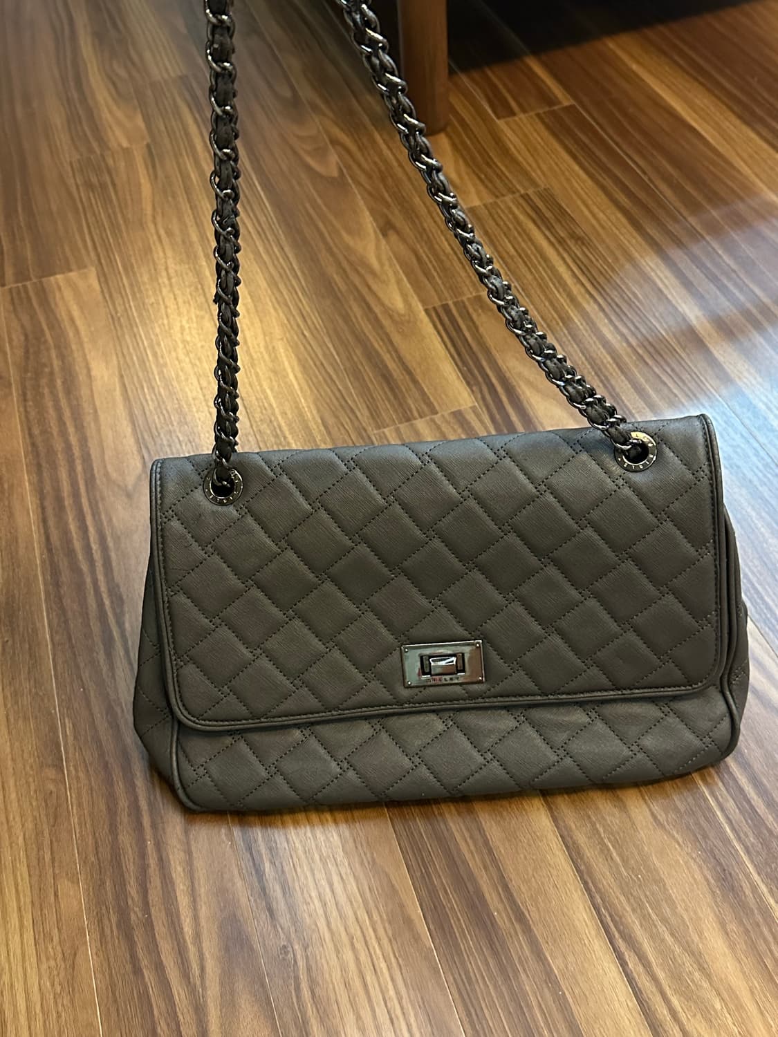 시슬리 퀄팅 체인 숄더백 회색 상품이미지8