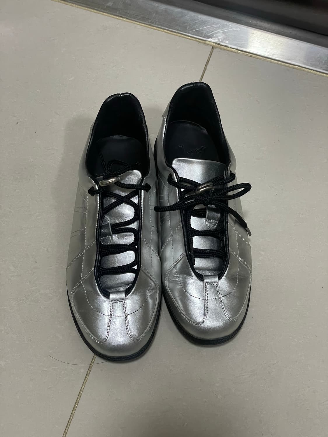 데베시용 DVSN 레이싱 트레이너 02 스니커즈 상품이미지2