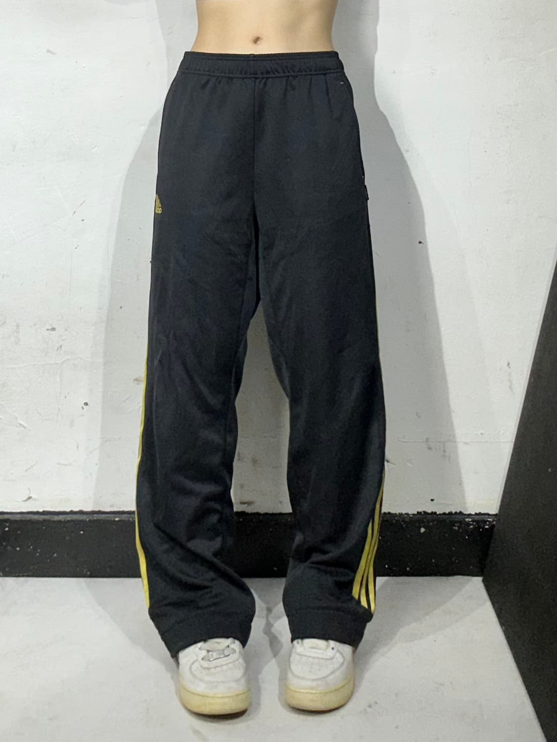 아디다스 블랙 골드 삼선 와이드 트레이닝 팬츠 XL 상품이미지2