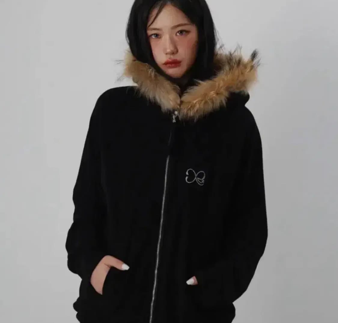 오운서 런웨이티켓 퍼 후드집업 상품이미지1