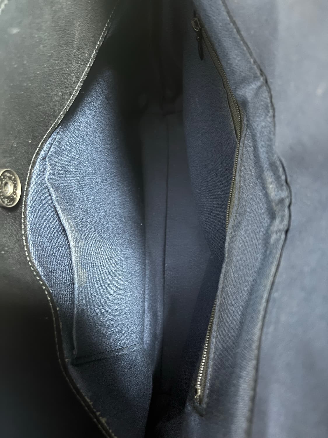 ISSEY MIYAKE 이세이미야케 레더 숄더백 블랙 상품이미지7