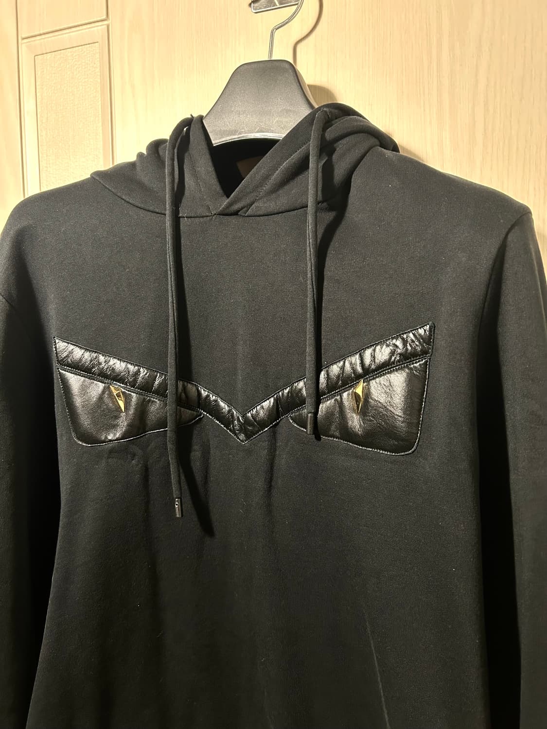 FENDI EYES HOODIE BLACK 상품이미지2