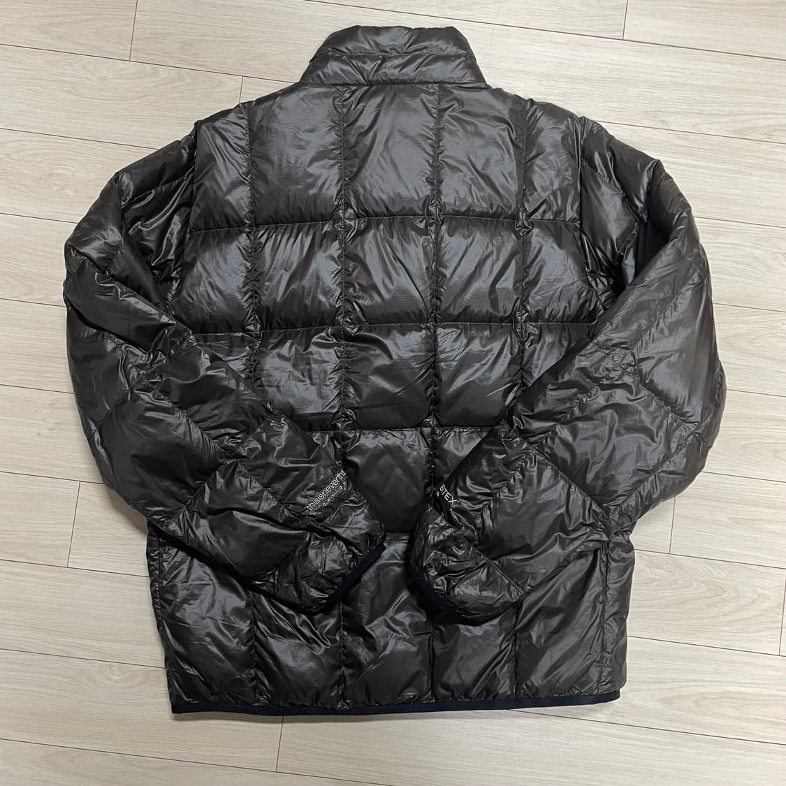 디스이즈네버댓 퍼텍스 경량 패딩 (브라운블랙/L) 상품이미지3