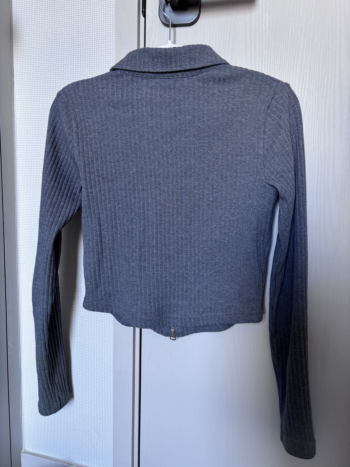 스파오 투웨이 크롭 집업 가디건 상품이미지3