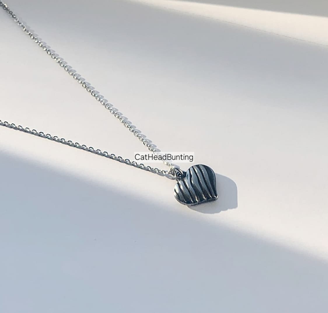 블랙업 하트 지브라 팬던트 목걸이 상품이미지1