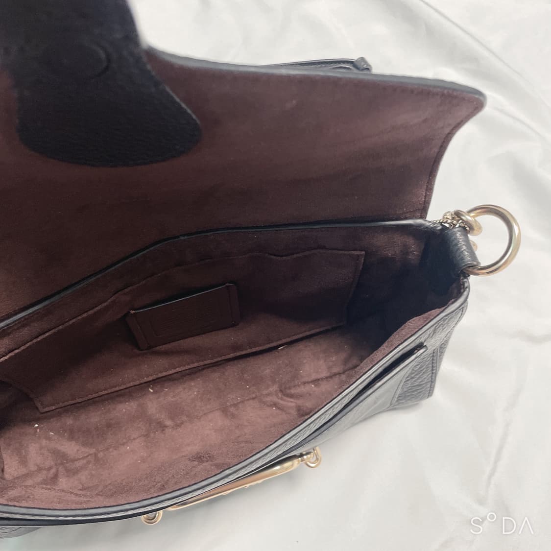 코치 미니 크로스백 블랙 상품이미지9