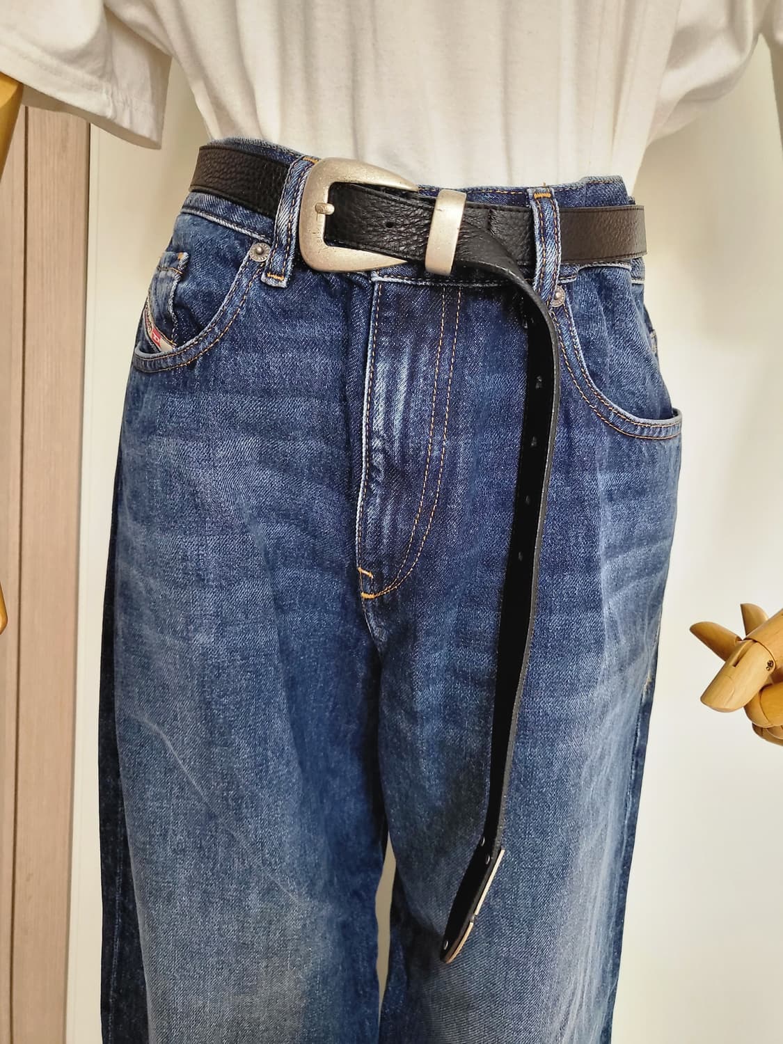 디젤 데님 팬츠 일자세미진 핏대박 상품이미지4