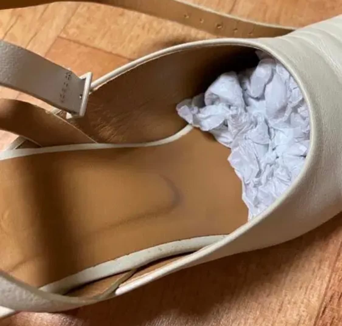 코스 COS 아이보리 색 베이지 스트랩 힐 상품이미지2