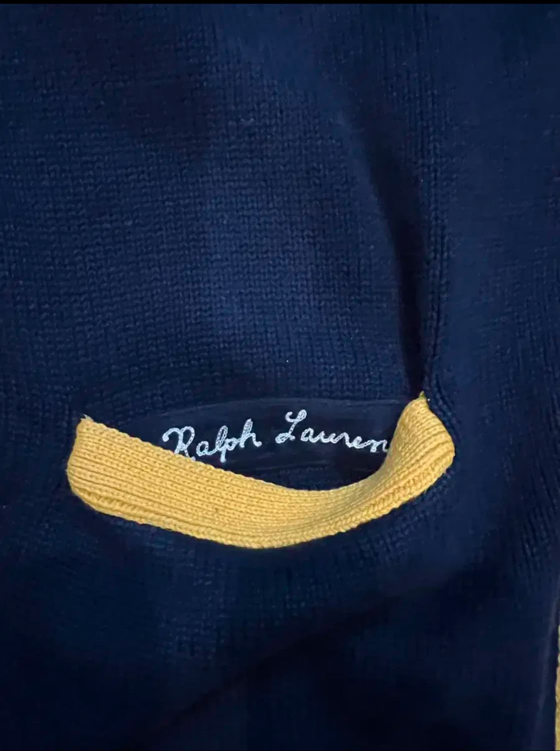 폴로 랄프로렌  남성 코튼 린넨 핀 배지 레터드 카디건 상품이미지4