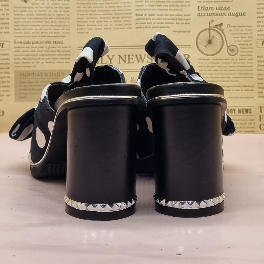 에고이스트 리본 힐 샌들 240 굽8.5 상품이미지4